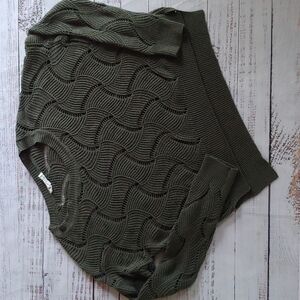 🌺 TWIG & STONE OPEN KNOT SWEATER